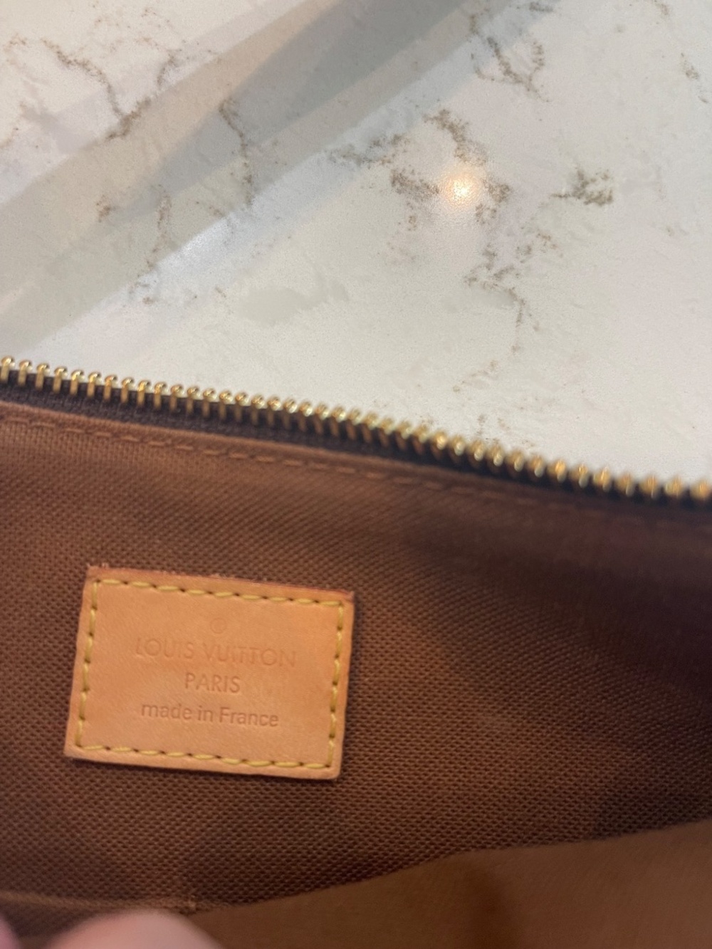 Louis Vuitton crossbody - Picture 3 of 7